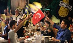 FETHİYE'DE DÜNYA FENERBAHÇELİLER GÜNÜ SARI-LACİVERT COŞKUYLA KUTLANDI
