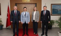 Moldova Büyükelçisi Croitor, Marmaris Belediye Başkanı Ünlü’yü ziyaret etti