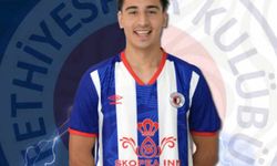 FETHİYESPOR'UN YENİ TRANSFERİ KAYRAHAN YILMAZ U19 MİLLİ TAKIMINDA