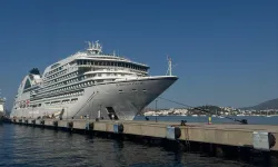 BODRUM’A "SEABOURN ENCORE" KRUVAZİYERİ GELDİ