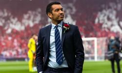 Giovanni van Bronckhorst istifa etti mi? Beşiktaş'a son dakika şoku