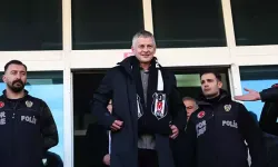 Beşiktaş'ın yeni hocası ayağının tozuyla açıklama yaptı