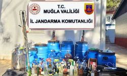 Marmaris’te sahte içki operasyonu; 400 litre kaçak rakı ele geçirildi