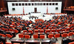 Özel ve Ağbaba'ya 'fezleke ifşası'na Meclis'te tepki