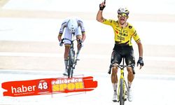 Paris-Roubaix 2026’da tarihi düello: Wout van Aert, Tadej Pogacar’ı sprintte geçti!