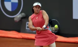 Zeynep Sönmez tarih yazmaya devam ediyor