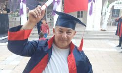 Marmaris’te 50 yaşındaki liseli diplomasını aldı