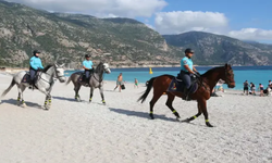 Ölüdeniz’de yeni dönem: Atlı Jandarma Timi göreve başladı