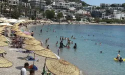 Bodrum’da sıcak hava sahilleri doldurdu