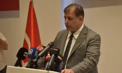 İzmir Büyükşehir Belediye Başkanı Cemil Tugay partisinden ayrıldı