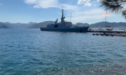 Fransız fırkateyni Marmaris’e demirledi