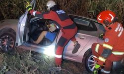 Dalaman’da kontrolden çıkan otomobil kanala uçtu