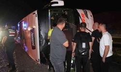 Kırıkkale'de yolcu otobüsü devrildi: 40 yaralı