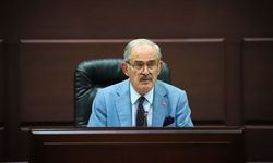 Büyükerşen CHP'den istifa etti