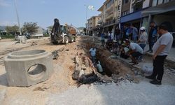 Menteşe'de yol kazısında tarihi keşif: Mezar kalıntıları bulundu