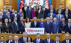 YENİ Parti vekillerinden Özel'e 'tam kadro' destek bildirisi