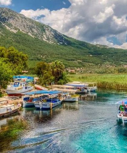 Akyaka'da muhtarlık seçimini eski muhtarın eşi kazandı