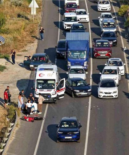 Yatağan yolunda motosiklet devrildi: Sürücü yaralı