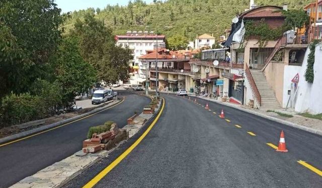 MUĞLA-KAVAKLIDERE'DE ASFALT ÇALIŞMALARI TAMAMLANDI!