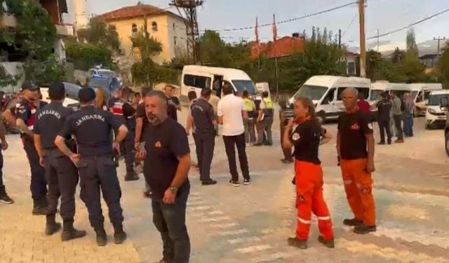 SON DAKİKA... YANGIN KAVAKLIDERE'YE ULAŞTI, VATANDAŞLAR TAHLİYE EDİLDİ