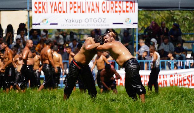 SEYDİKEMER’DEKİ GÜREŞ ŞOVUNA SAYILI GÜNLER KALDI!