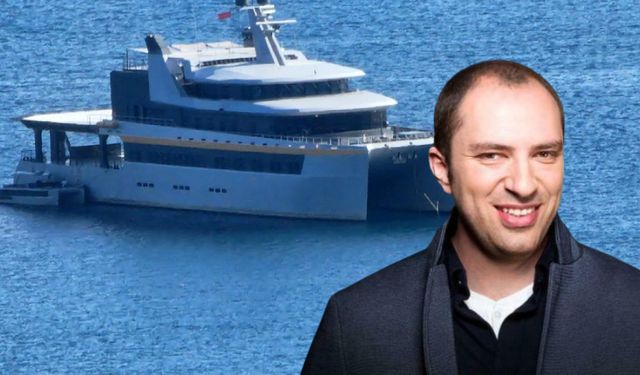 WHATSAPP'IN SAHİBİ JAN KOUMA 40 MİLYON DOLARLIK YATIYLA MARMARİS'E DEMİRLEDİ