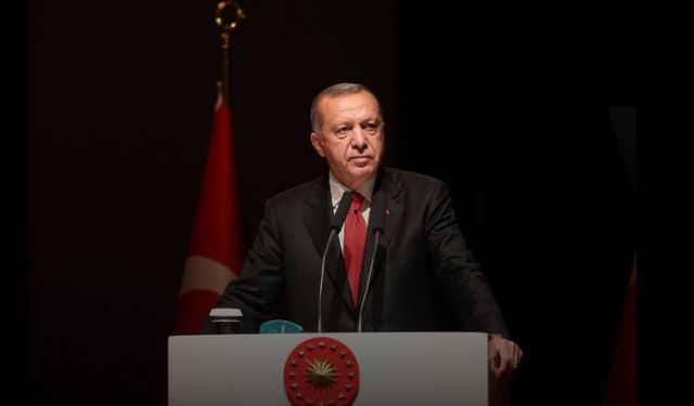 Erdoğan: Noel Yortuları vesilesiyle Hristiyanlık inancına mensup vatandaşlarımızı, en içten duygularımla tebrik ediyorum