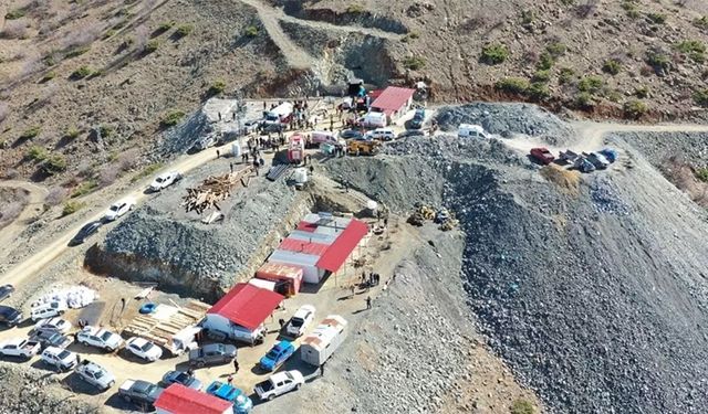 Elazığ'da maden ocağında göçük: 2 işçi kurtarıldı