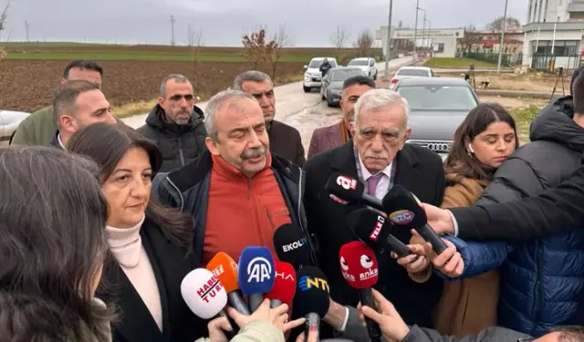 DEM Parti heyeti, Demirtaş'ı ziyaret etti: ''Sürece destekleri tam''