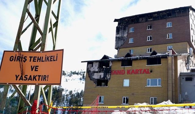 Bakanlık ve AFAD heyetinden 78 kişiye mezar olan Grand Kartal Otel'de 2,5 saatlik inceleme