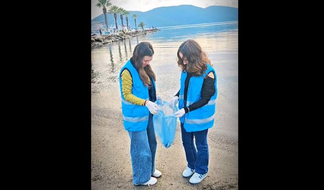 Muğla’da öğrencilerden anlamlı etkinlik: Hem gezip hem temizlediler!