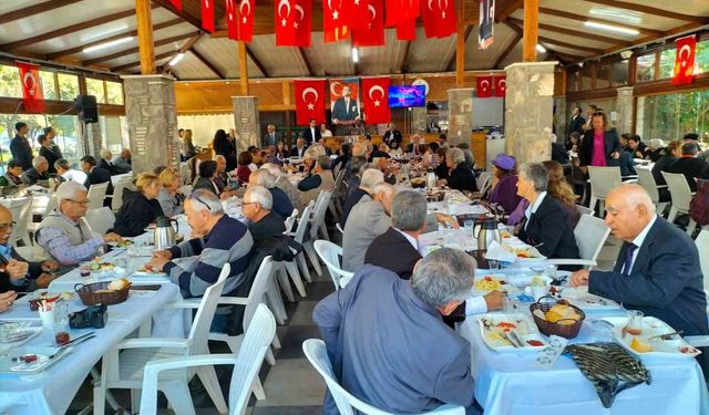 Dalaman’da emekli öğretmenler kahvaltıda buluştu