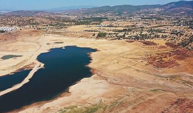 Bodrum’a giden su akışı durdu: Geyik Barajı’nda su seviyesi geriledi