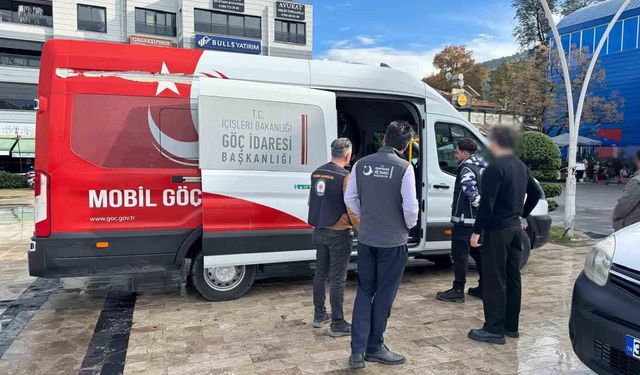 Fethiye’de yılbaşı öncesi yabancı uyruklulara yönelik denetimler sürüyor