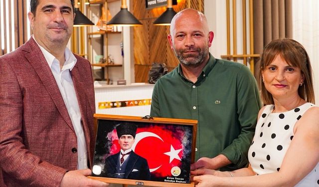 Hayatta ve işte ortak yol: Taslak Çifti, Ozze Perde Tasarım’ı Ortaca’da açtı