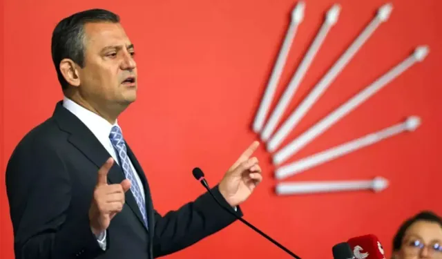 CHP’de Özgür Özel’e yakın dokuz isme ihraç talebi