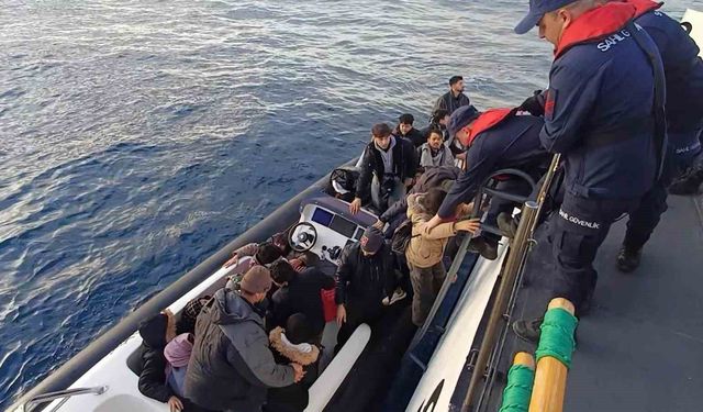 Göçmen Kaçakçılığı Operasyonu: 25 Göçmen Yakalandı