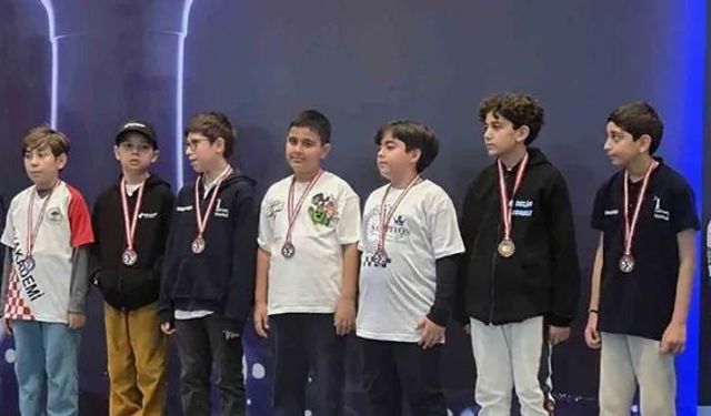 Muğla Büyükşehir Belediyesi Satranç Takımı’ndan Büyük Başarı