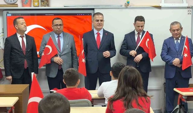 Muğla’da Yer Gök Bayrakla Donatıldı: İkinci Dönem İşte Böyle Başladı