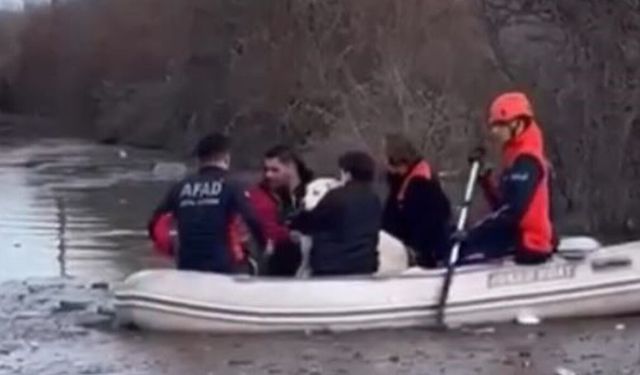 Dere Yatağında Mahsur Kalan 5 Kişi ve 1 Köpek Kurtarıldı