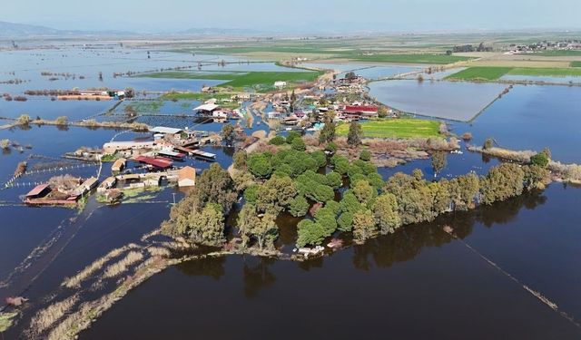 Kalcık Mahallesi Su Altında Kaldı: Venedik’i Aratmadı