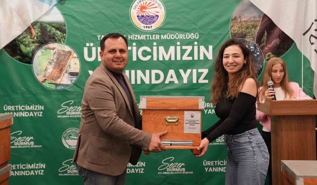 Dalaman Belediyesi Genç Arıcılara Kovan Desteği Sağladı