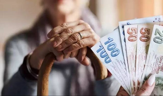 Emeklilere İkramiye ve Aylık Ödemeleri Başlıyor!