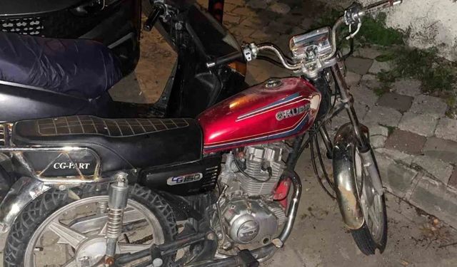 Marmaris’te Motosiklet Hırsızları Kameralardan Kaçtı Ancak Polisten Kaçamadı