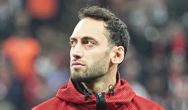 Arda'dan sonra bir şok daha. Hakan Çalhanoğlu sezonu kapattı