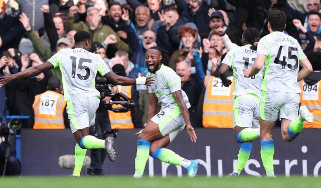 Manchester City'nin, Arsenal'i amansız takibi sürüyor