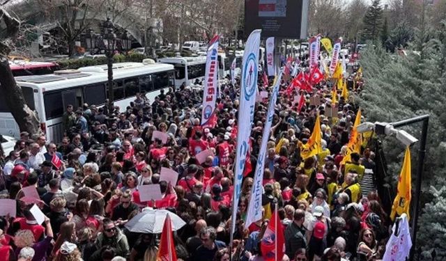 Eğitim sendikaları iki gün daha boykotta: 'Okulda can güvenliğimiz yok'