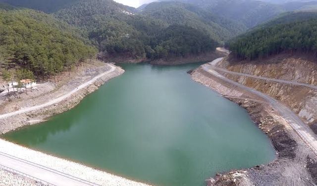 Kozağaç Barajı’nda kontrollü su tahliyesi