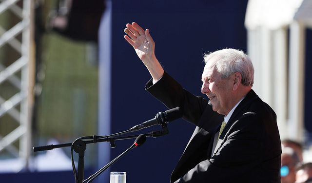 Aziz Yıldırım yeniden Fenerbahçe başkanı seçildi