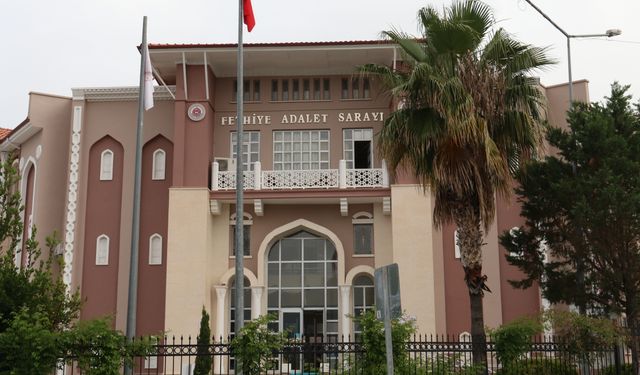 Cinsel saldırı sanığı öğretim görevlisine 12 yıl 6 ay hapis